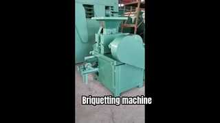 Macchina per bricchette per un'efficiente lavorazione dei materiali