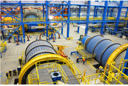 Tipo minerale macchina di straripamento del mulino della macinazione del minerale metallifero del mulino a palle del mulino a palle della grata