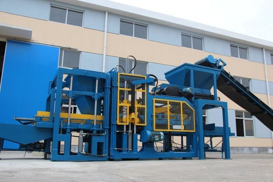 Macchinario automatico di metallurgia della macchina per fabbricare i mattoni del lastricatore dei multi semi di scopo