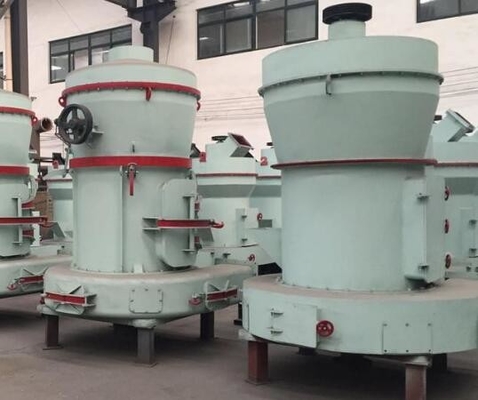Attrezzatura di Raymond Mill Machine For Mining di capacità elevata