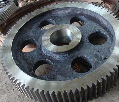 42crmo Acciaio Pinion Gear Cast and Forged Ball Mill Ricambi