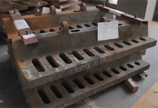 Alti pezzi di ricambio del mulino a palle dell'acciaio di colata delle fodere del mulino a palle del manganese e fodera del mulino di ag/sag